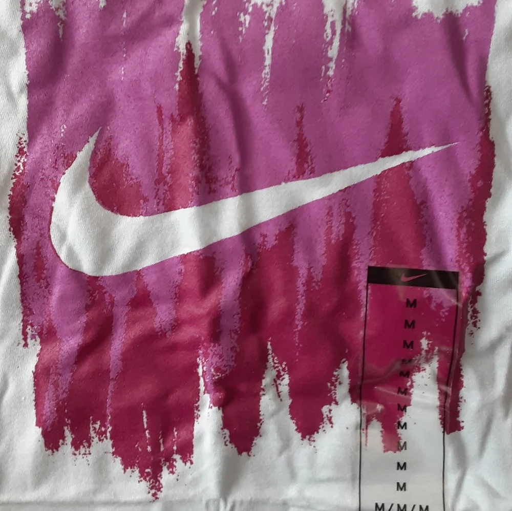 Nike Running Shirt Girls Size Medium Sky Blue Powder Purple Multi New - Picture 2 of 8